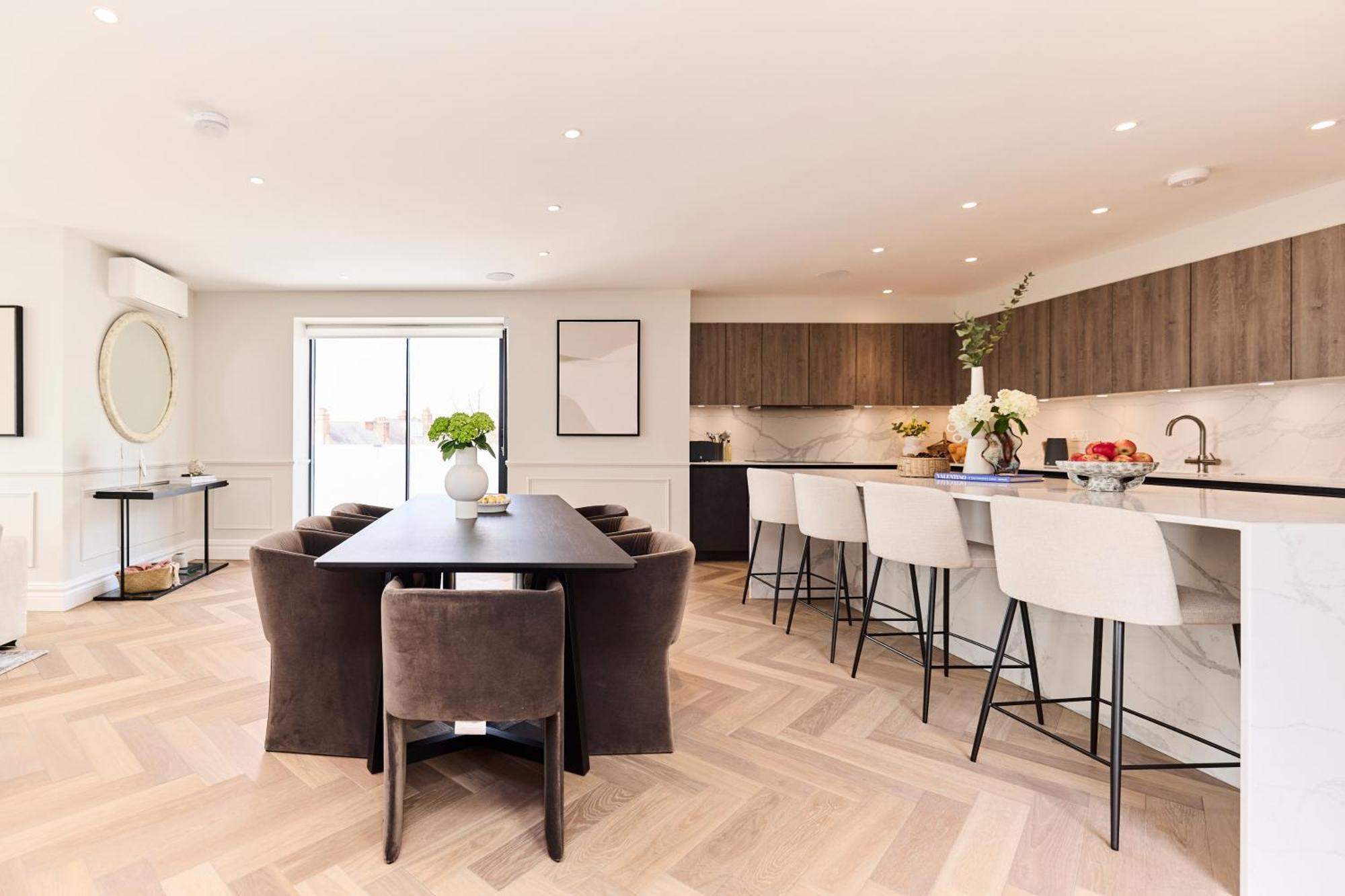 The Temple Fortune Crib - Lovely 3bdr House With Balcony Apartament *