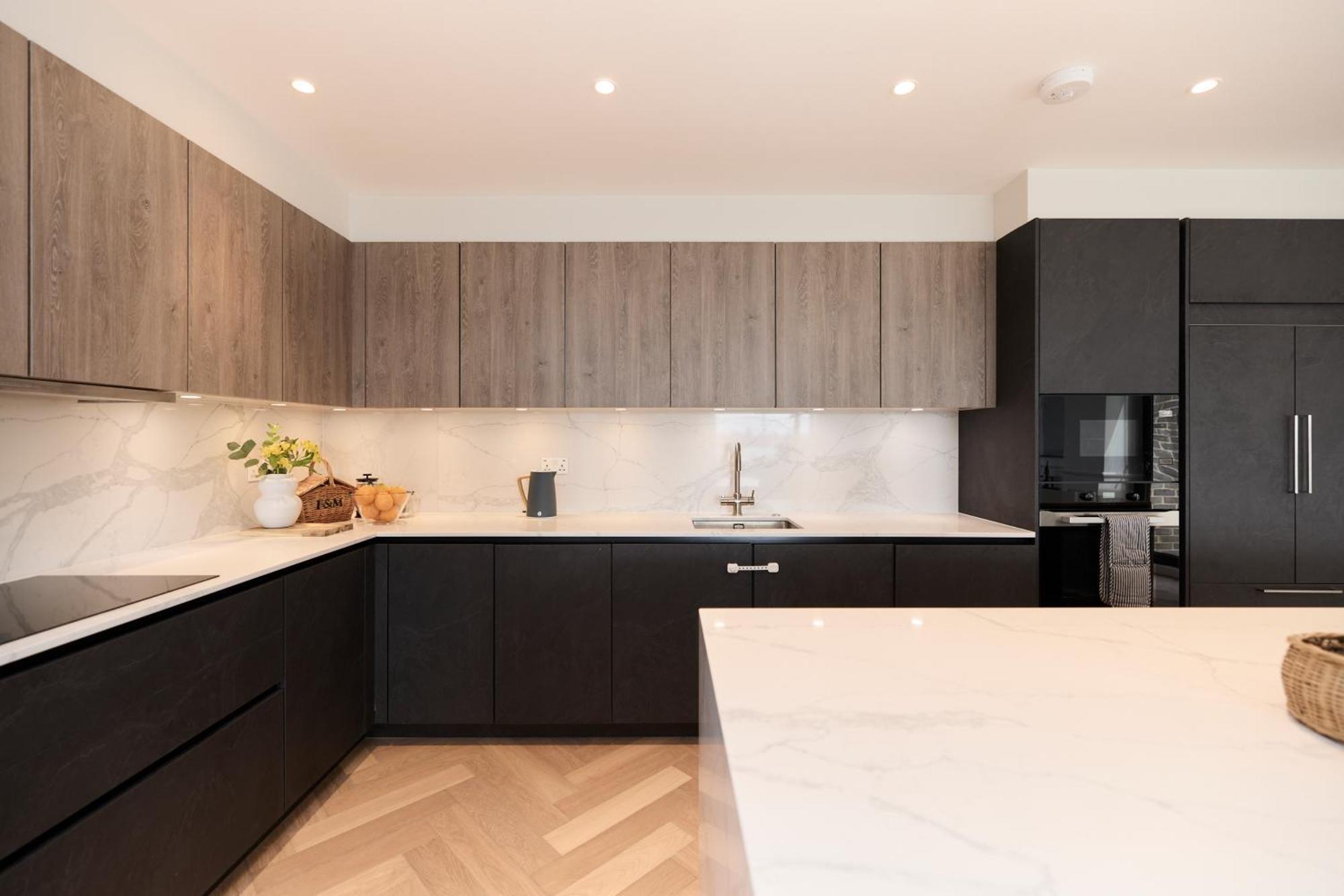 The Temple Fortune Crib - Lovely 3bdr House With Balcony Apartament *