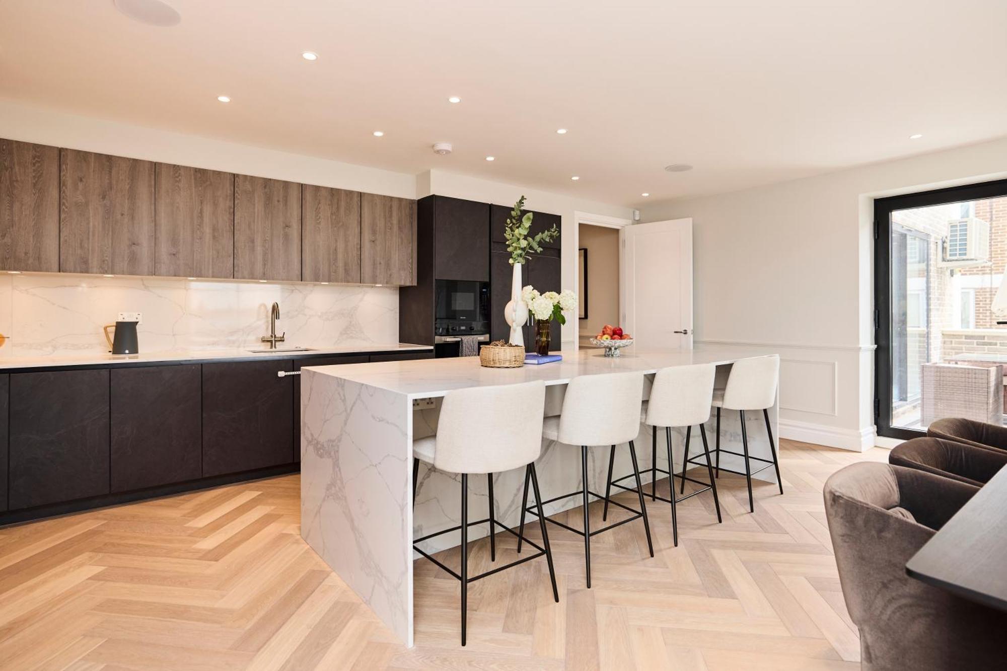 Apartament The Temple Fortune Crib - Lovely 3bdr House With Balcony Londra