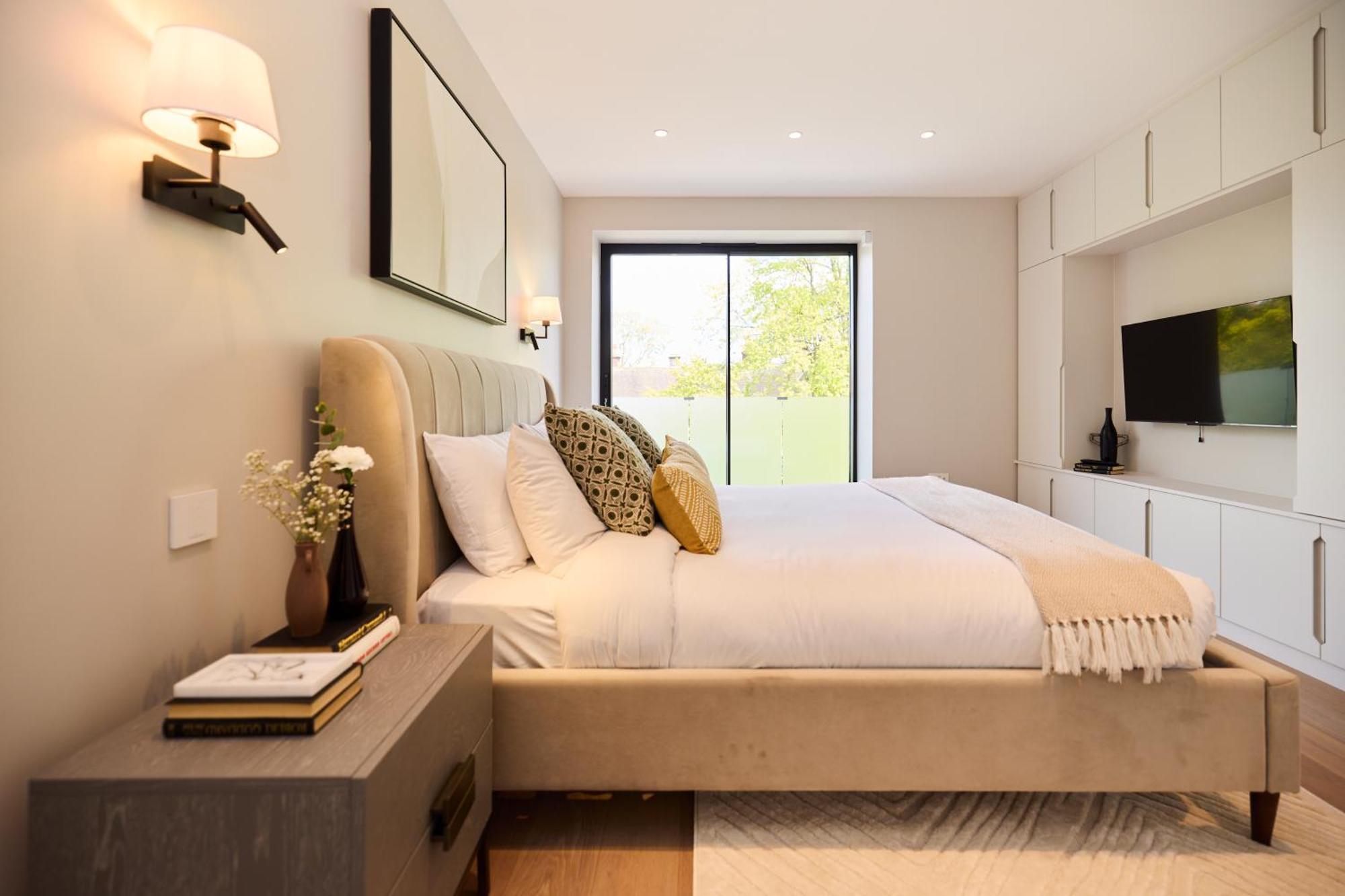 The Temple Fortune Crib - Lovely 3bdr House With Balcony Apartament *