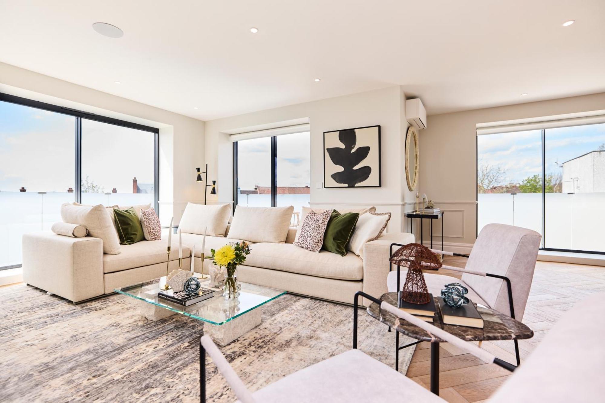 Apartament The Temple Fortune Crib - Lovely 3bdr House With Balcony *